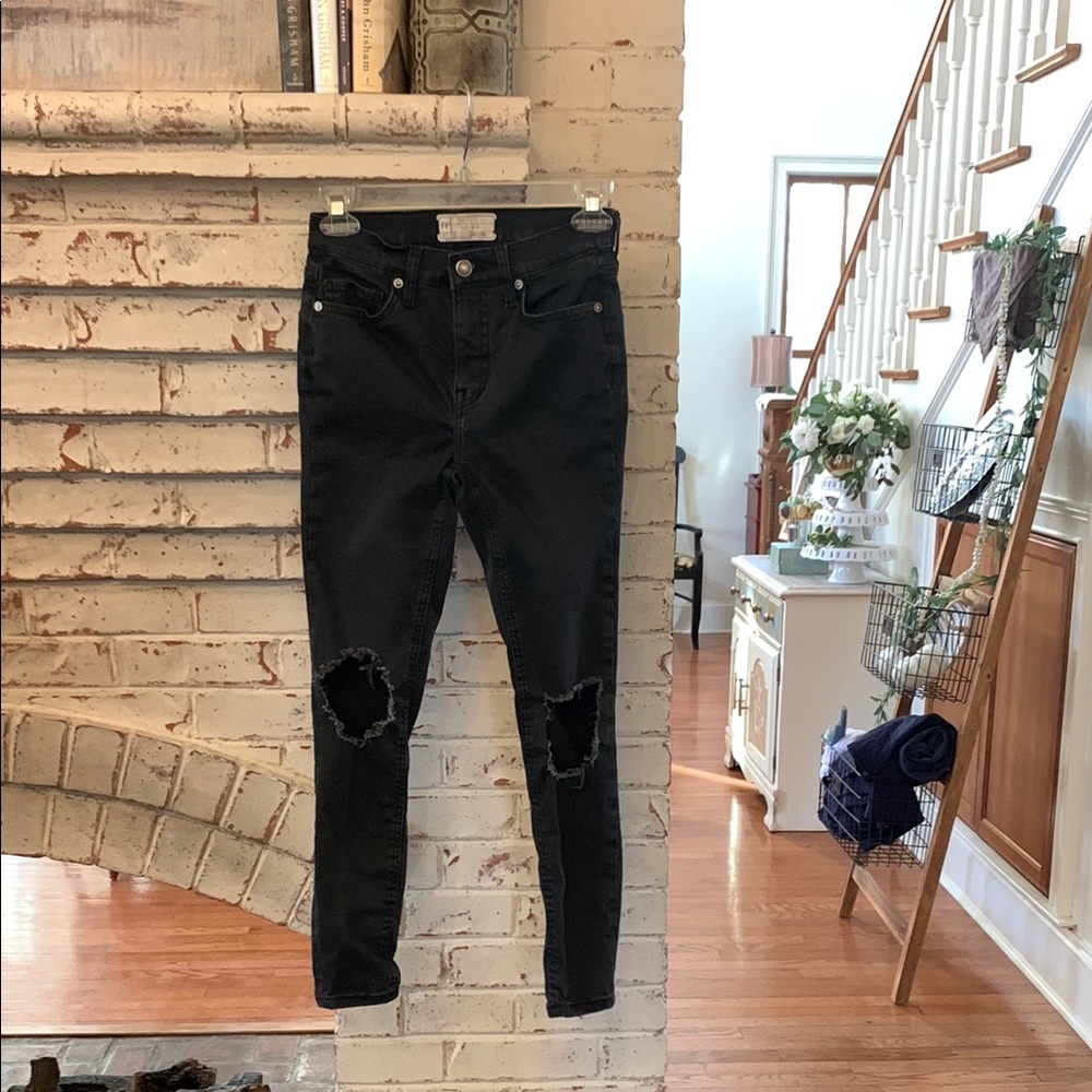 Free People Black Skinny Jeans with Distressed Detailing